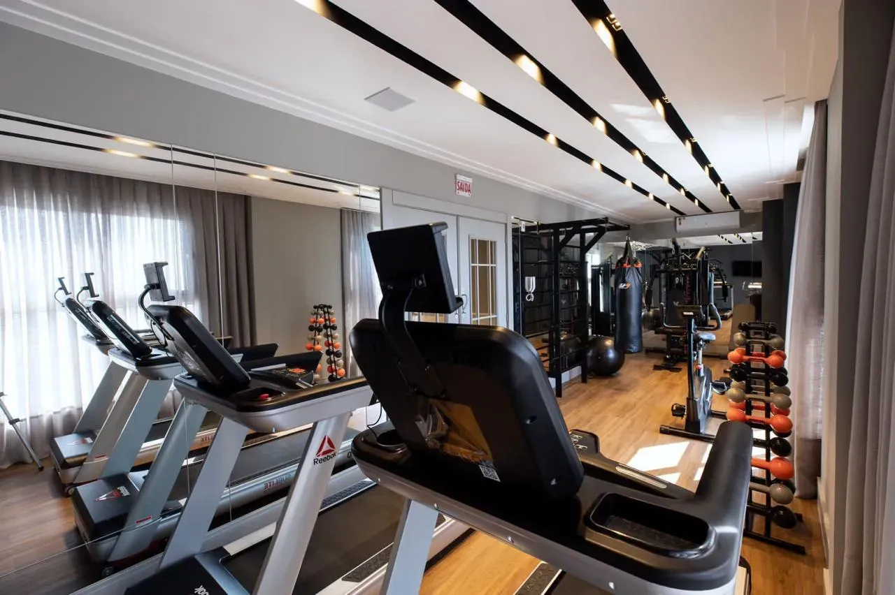 Apartamento Alto Padrão com 2 suítes + 2 demi e 2 vagas de garagem no Centro de Itajaí