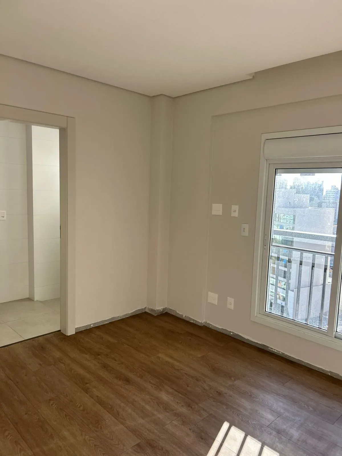 Apartamento Alto Padrão com 2 suítes + 2 demi e 2 vagas de garagem no Centro de Itajaí