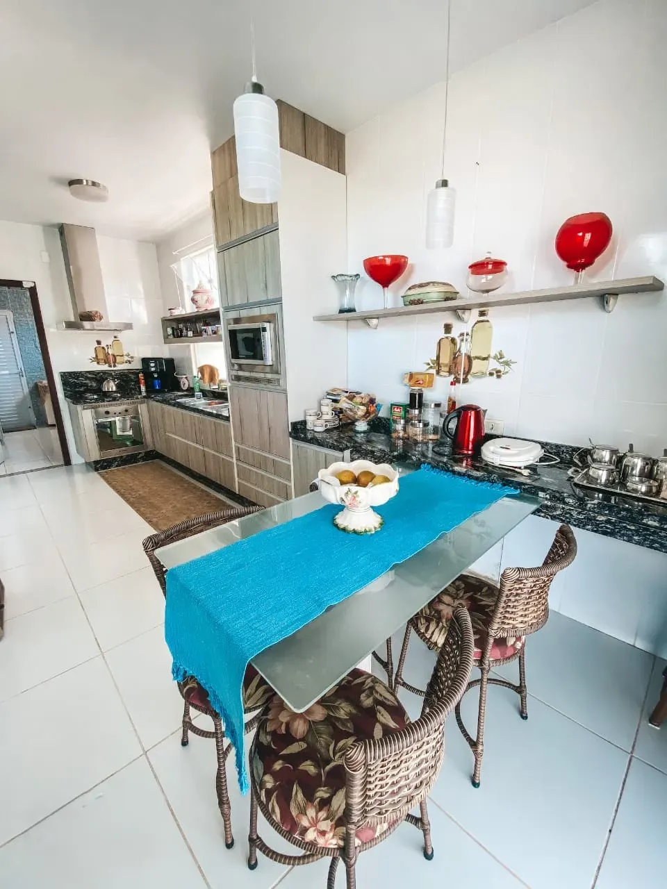 Casa com 3 dormitórios sendo 1 suíte e 8 vagas de garagem em Balneário Piçarras/SC