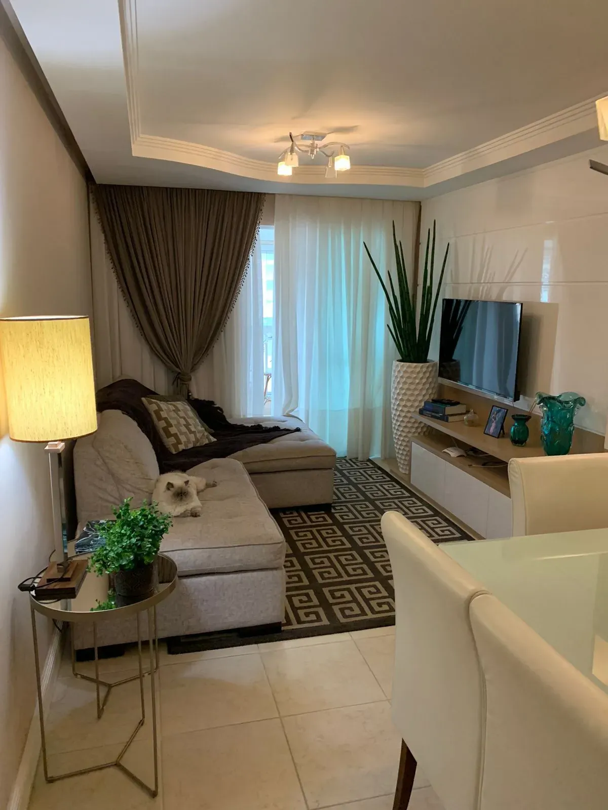 Cobertura duplex com 3 suítes sendo 1 master e 2 vagas - Meia Praia | Itapema/SC