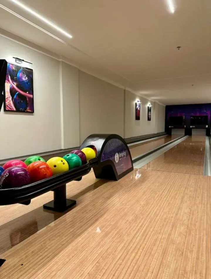 Apartamento mobiliado de 1 dormitório e 1 vaga na Meia Praia, Itapema/SC