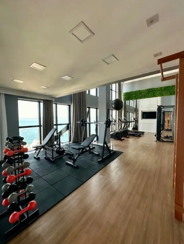 Apartamento mobiliado de 1 dormitório e 1 vaga na Meia Praia, Itapema/SC