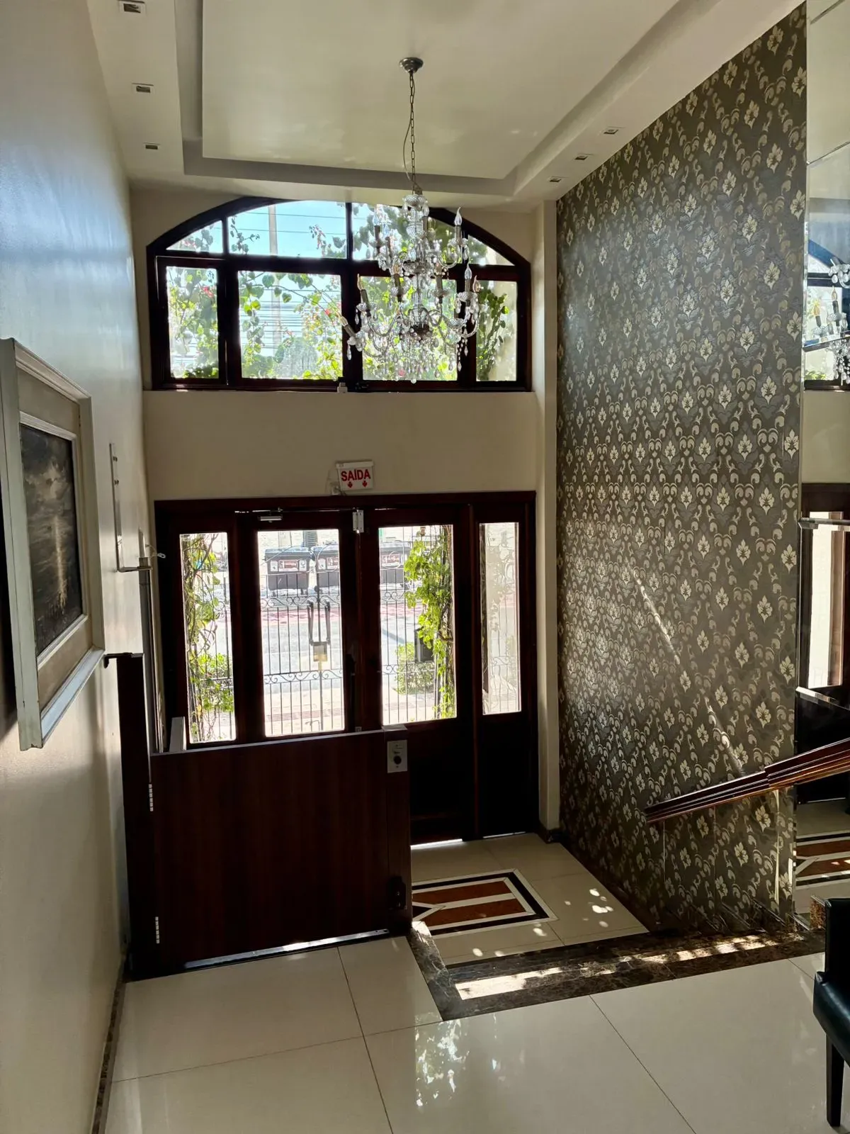 Frente mar com 3 dormitórios sendo 1 suíte e 2 vagas, Vista Panorâmica da Orla de Balneário Camboriú