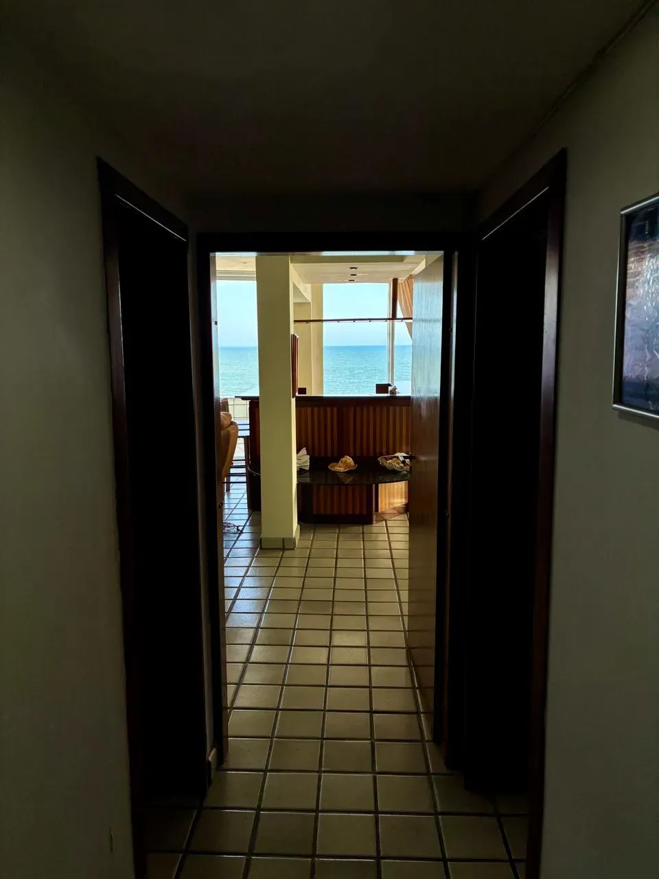 Frente mar com 3 dormitórios sendo 1 suíte e 2 vagas, Vista Panorâmica da Orla de Balneário Camboriú