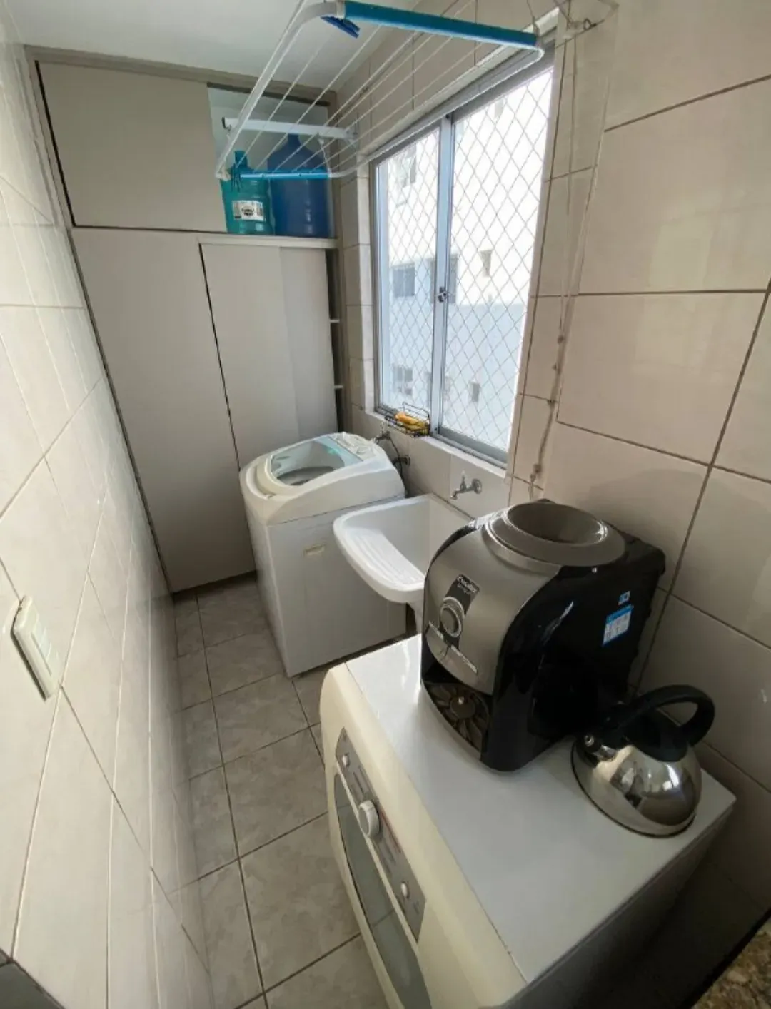Apartamento quadra mar com 2 dormitórios e 1 vaga de garagem - Avenida Brasil Balneário Camboriú/SC
