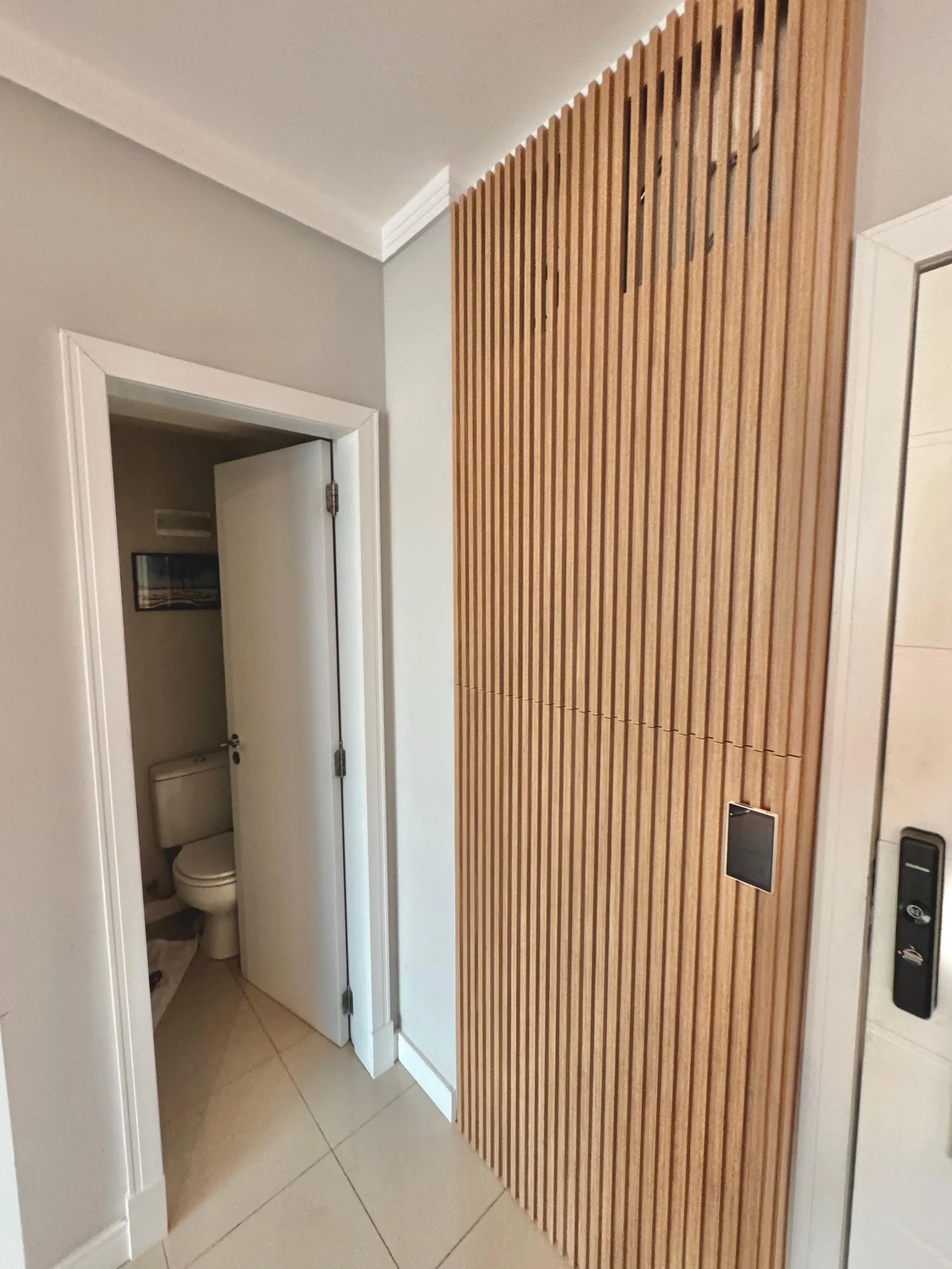 Apartamento garden 4 dormitórios sendo 3 suítes com quintal perto do mar em Balneário Camboriú/SC