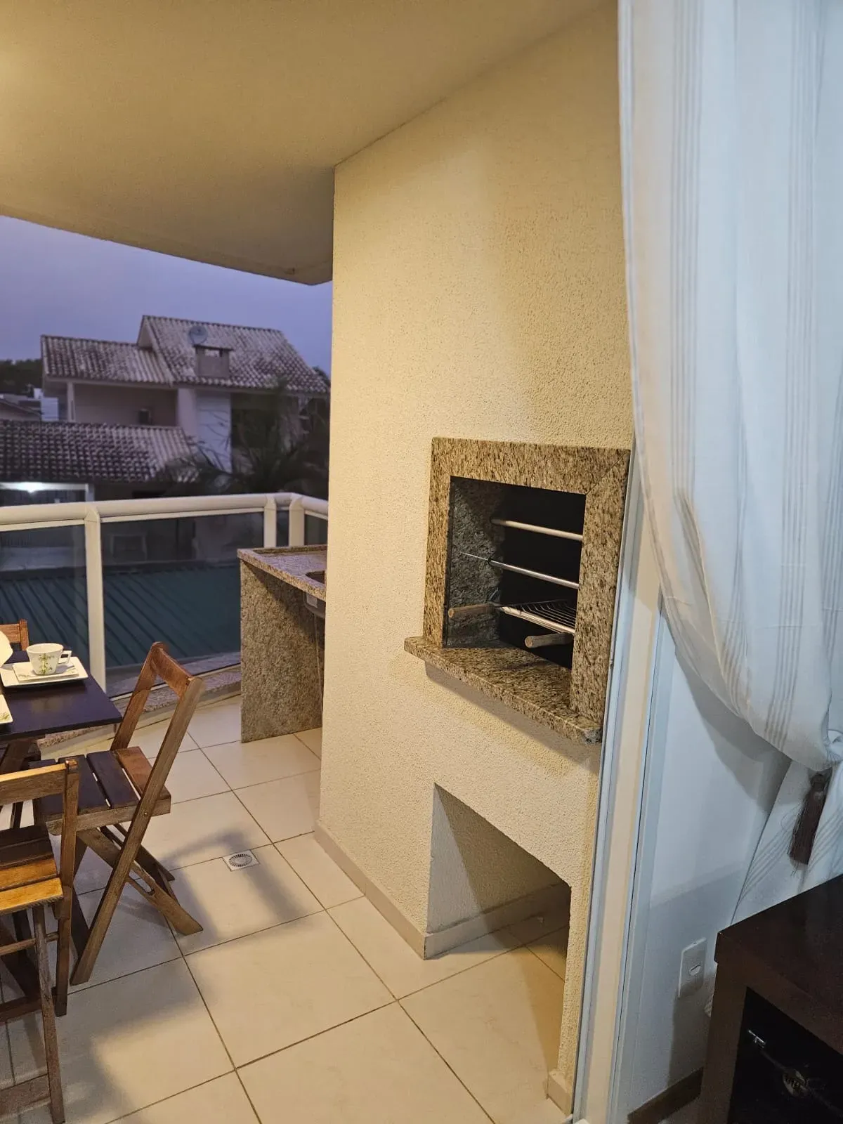 Apartamento com 3 dormitórios sendo 1 suíte e 1 vaga de garagem em Penha