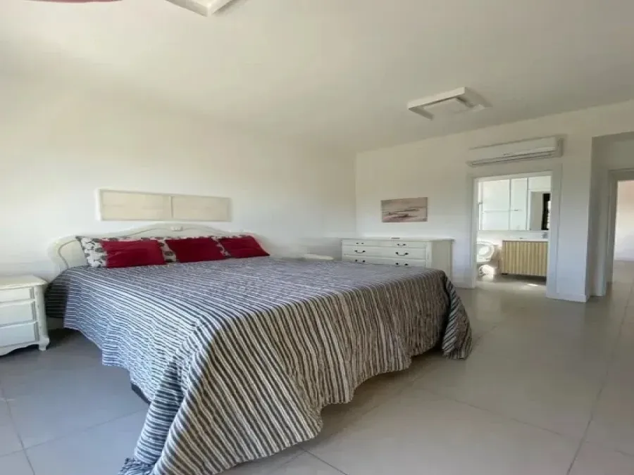 Cobertura com 2 suítes e 1 vaga de garagem - Campeche Florianópolis/SC