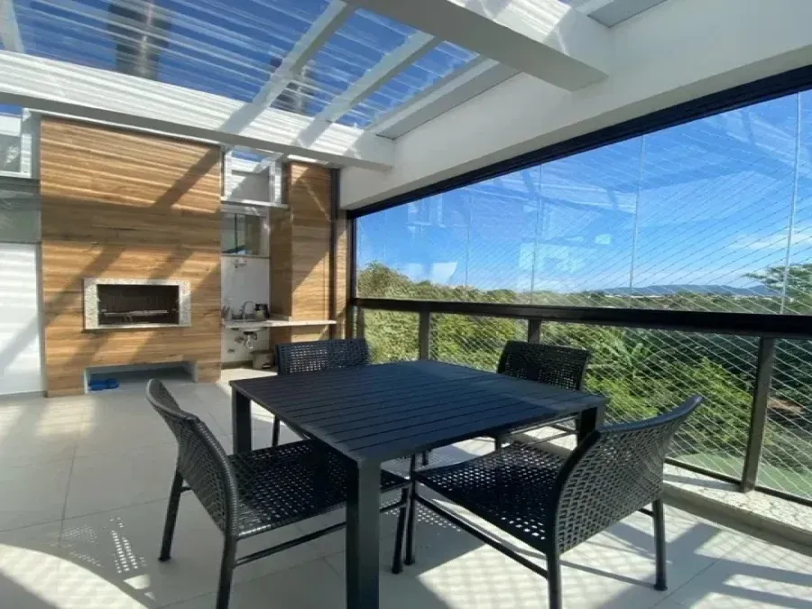 Cobertura com 2 suítes e 1 vaga de garagem - Campeche Florianópolis/SC