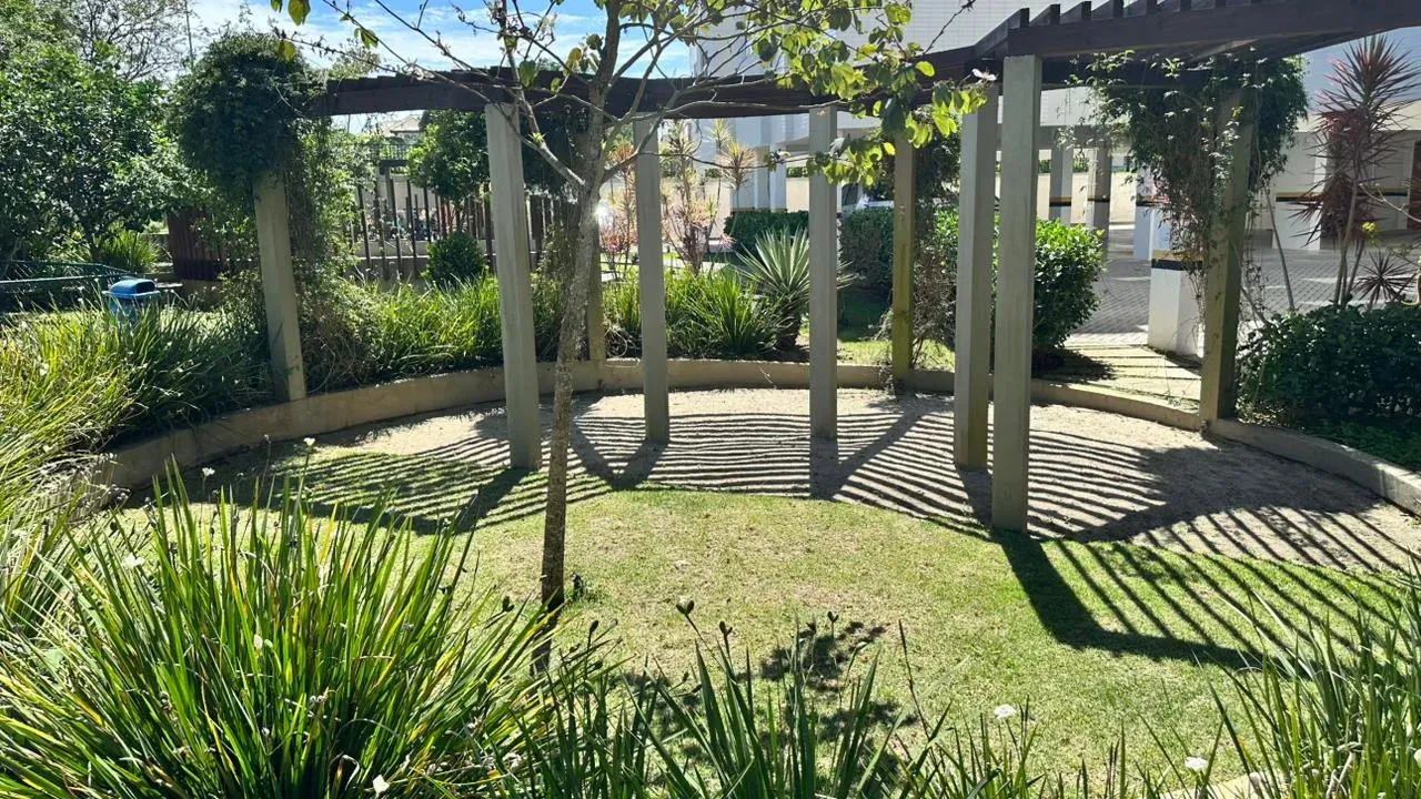 Apartamento com 3 dormitórios sendo 1 suíte e 2 vagas  - Campeche, Florianópolis/SC