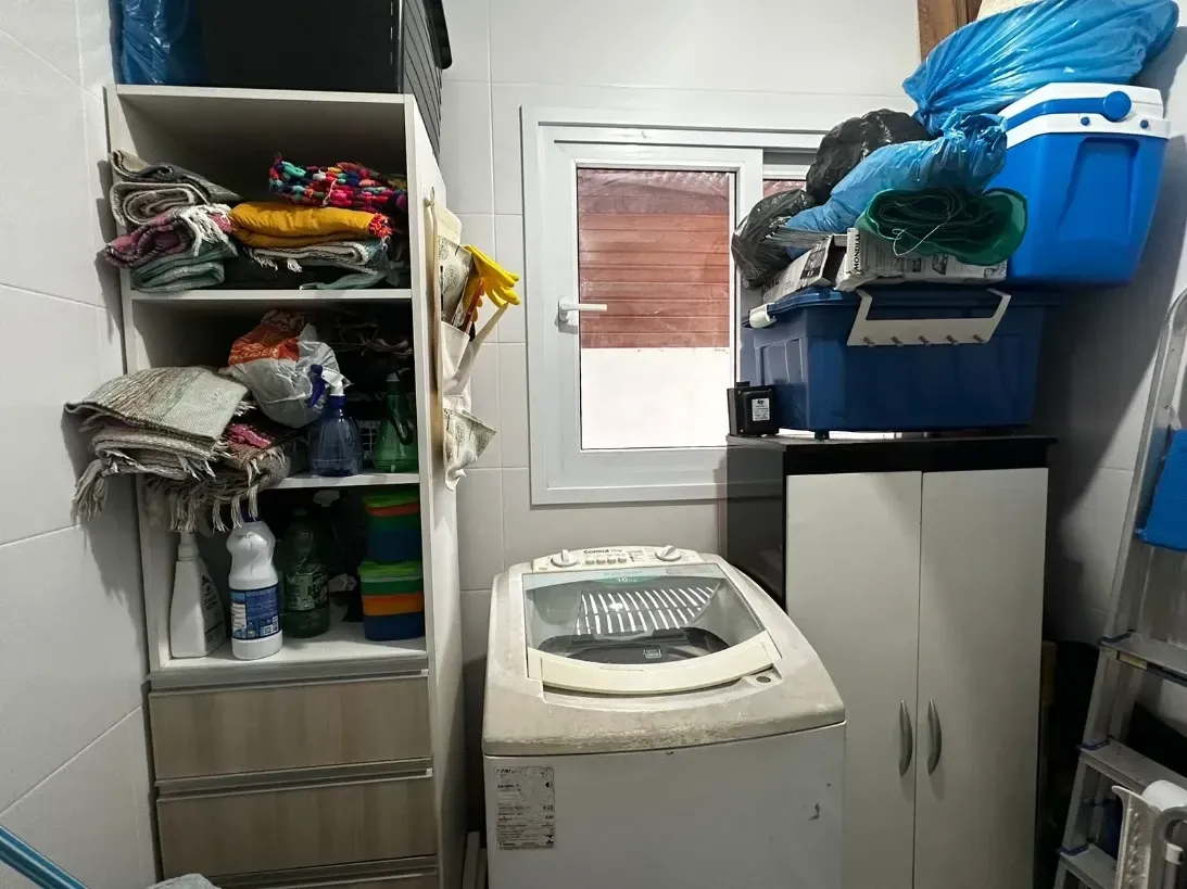 Casa com 3 dormitórios sendo 1 suíte e 2 vagas de garagem - Bairro Campeche, Florianópolis/SC