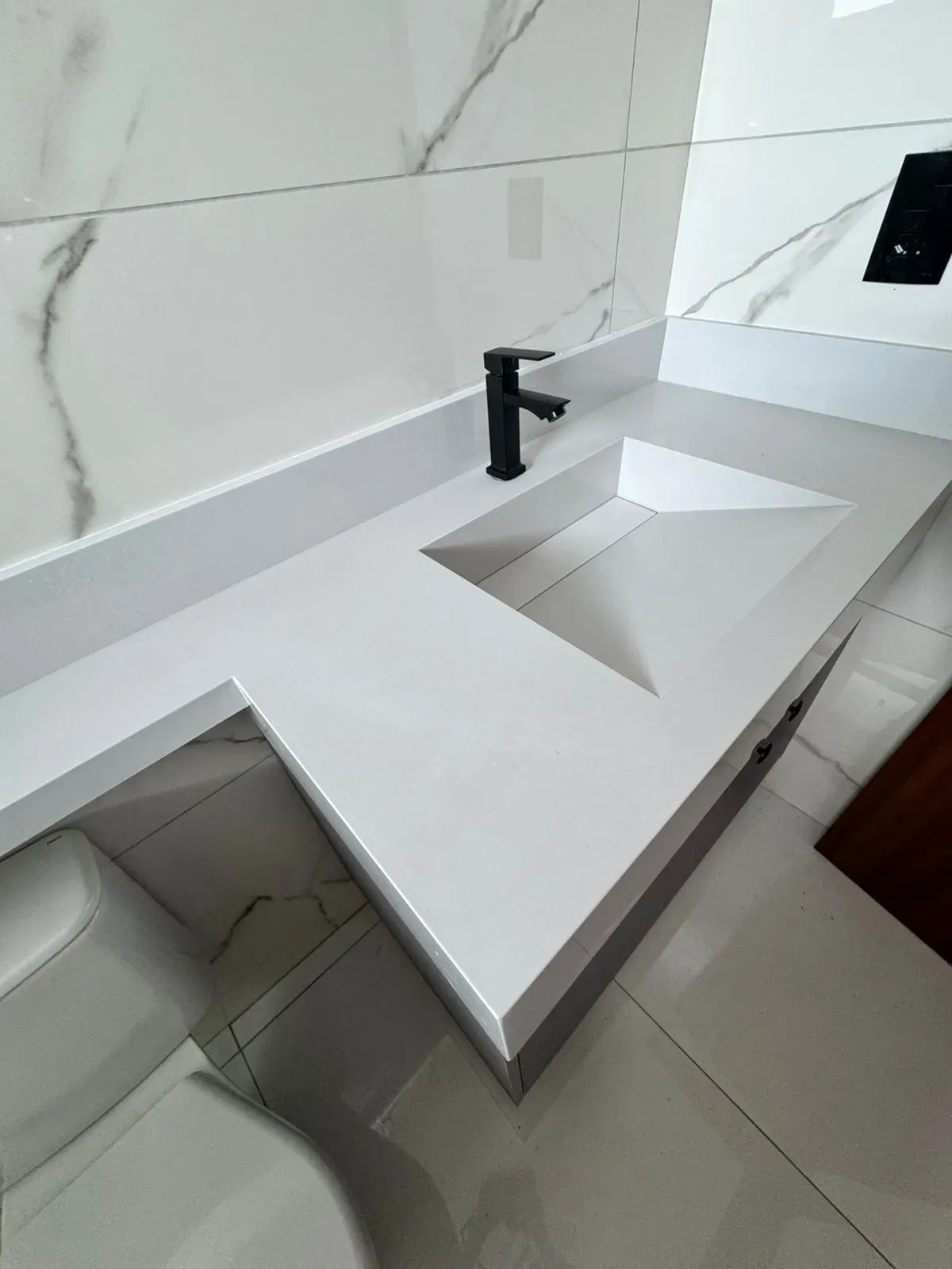 Casa geminada com 2 dormitórios e garagem para 2 carros em Palhoça/SC