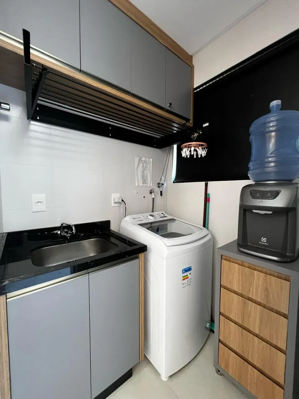 Apartamento quadra mar mobiliado com 2 suítes e 1 vaga de garagem - Gravatá em Navegantes/SC