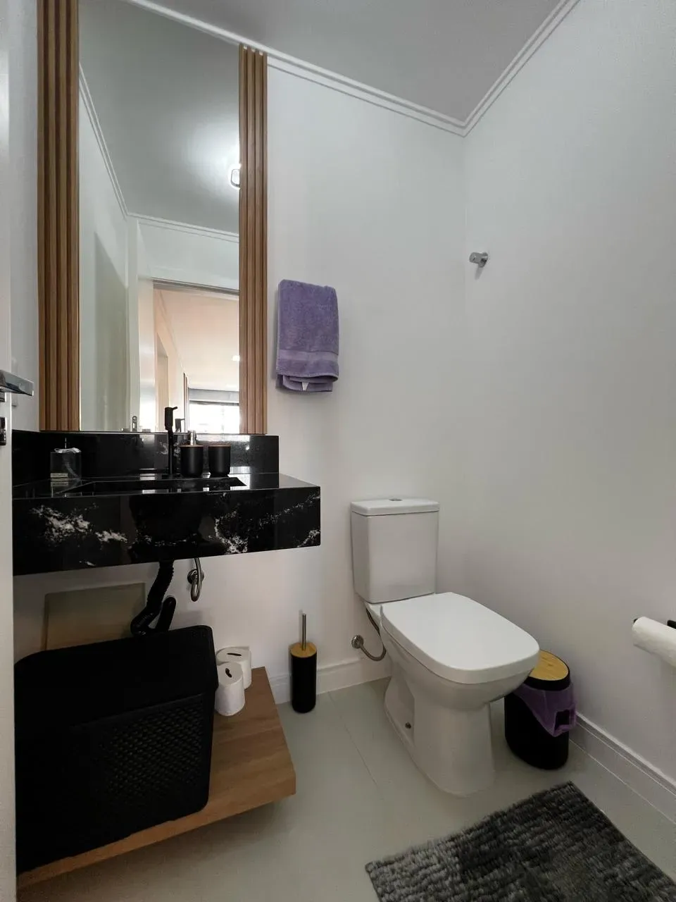 Apartamento quadra mar mobiliado com 2 suítes e 1 vaga de garagem - Gravatá em Navegantes/SC