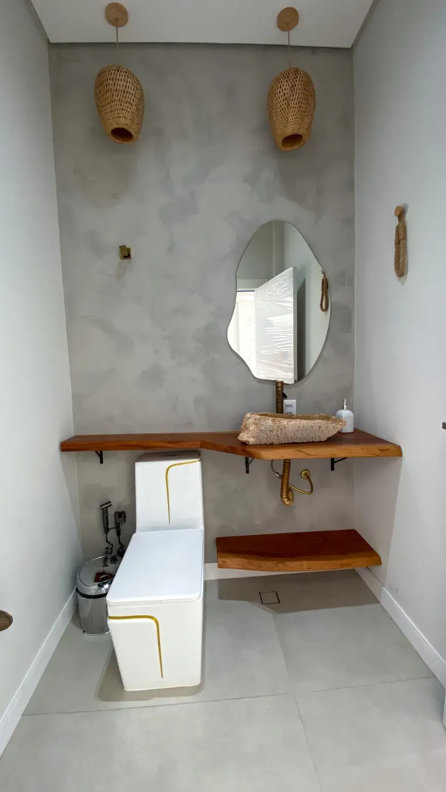 Casa com 4 suítes e 4 vagas de garagem - Campeche,  Florianópolis/SC