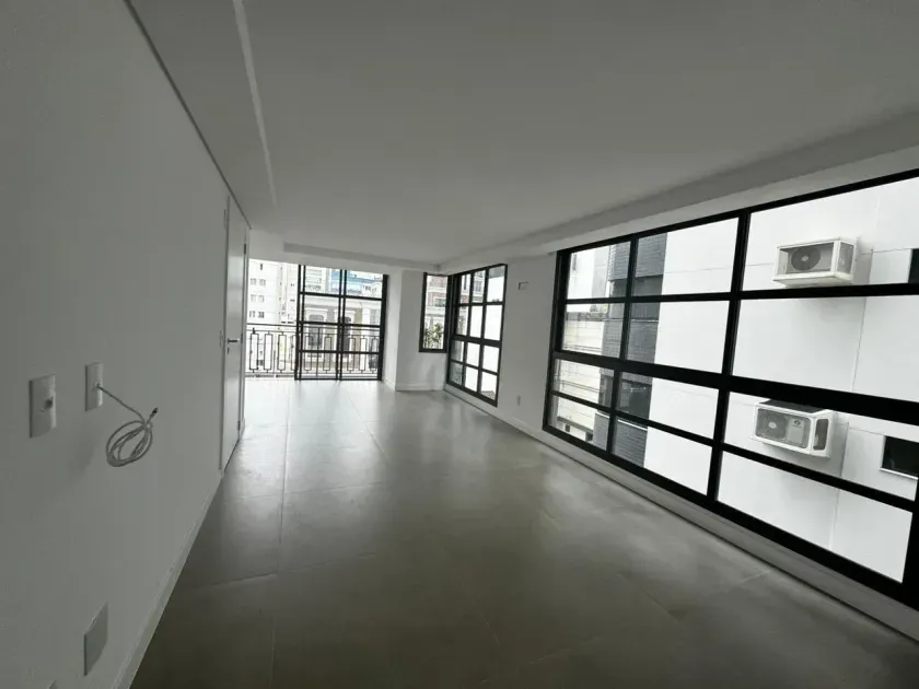 Apartamento no Centro em Balneário Camboriú — foto 4