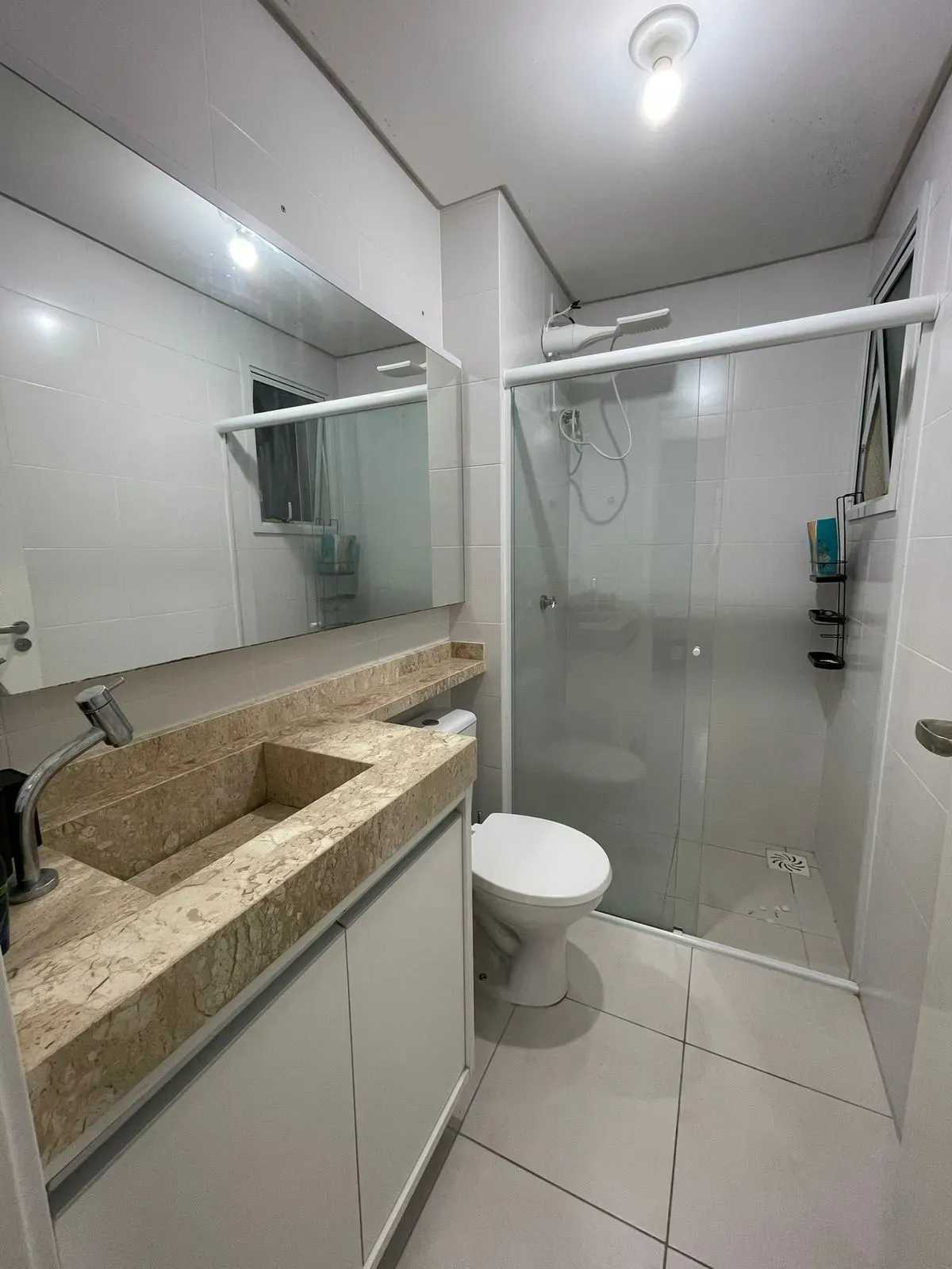 Apartamento 2 dormitórios e 1 vaga de garagem em Palhoça/SC