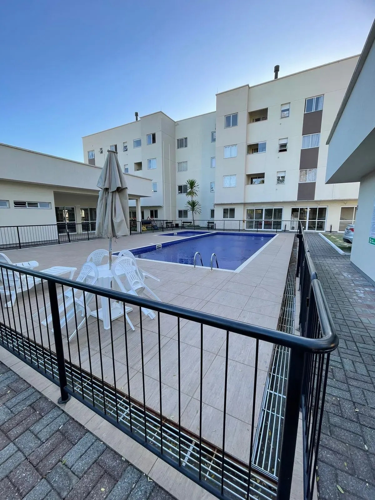 Apartamento 2 dormitórios e 1 vaga de garagem em Palhoça/SC