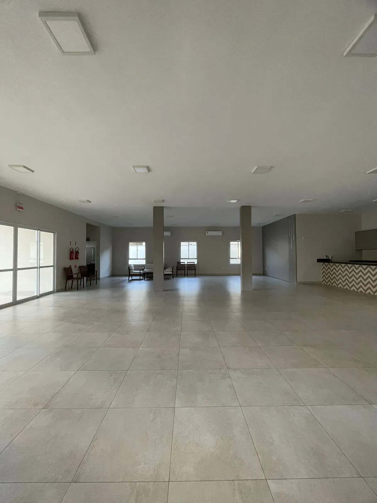 Apartamento 2 dormitórios e 1 vaga de garagem em Palhoça/SC