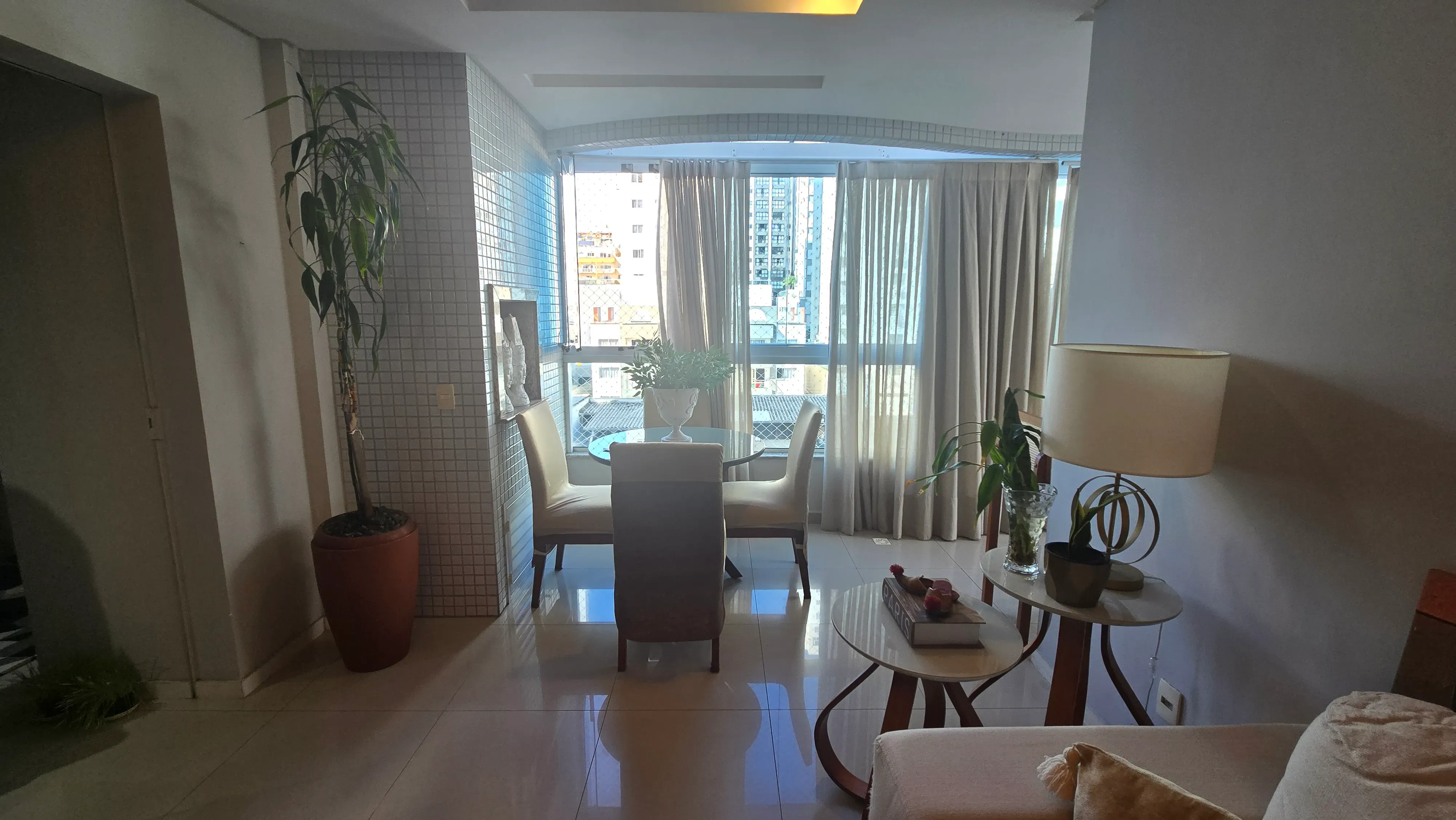 Apartamento garden 2 dormitórios sendo 1 suíte e piscina privativa - Centro de Balneário Camboriú/SC