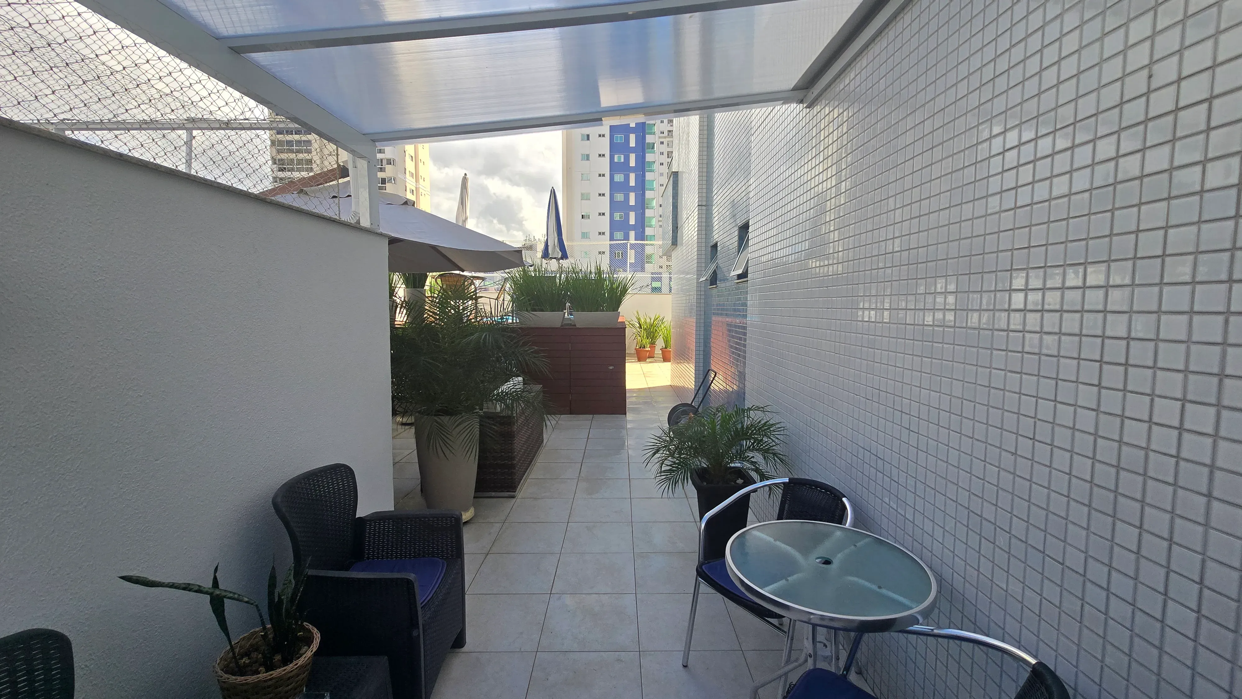 Apartamento garden 2 dormitórios sendo 1 suíte e piscina privativa - Centro de Balneário Camboriú/SC