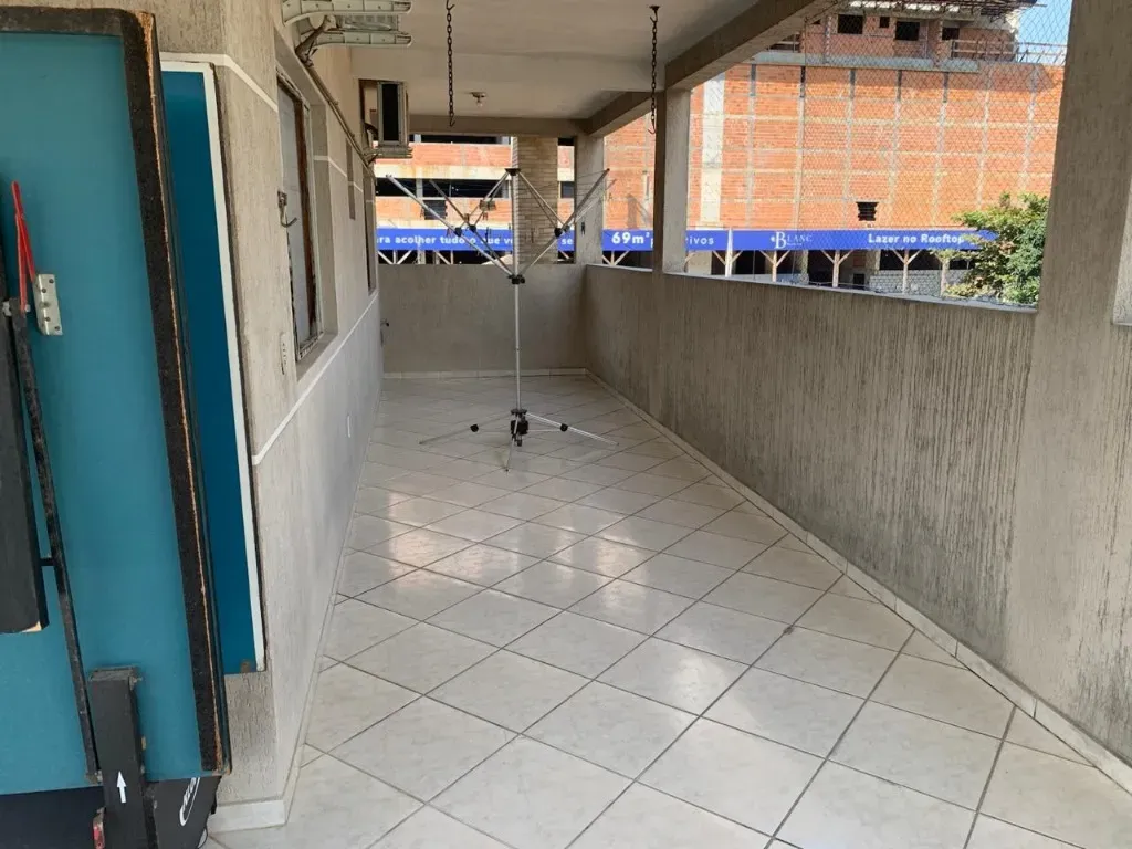 Casa com 4 dormitórios sendo 1 suíte em a 580m do mar em Morretes, Itapema/SC