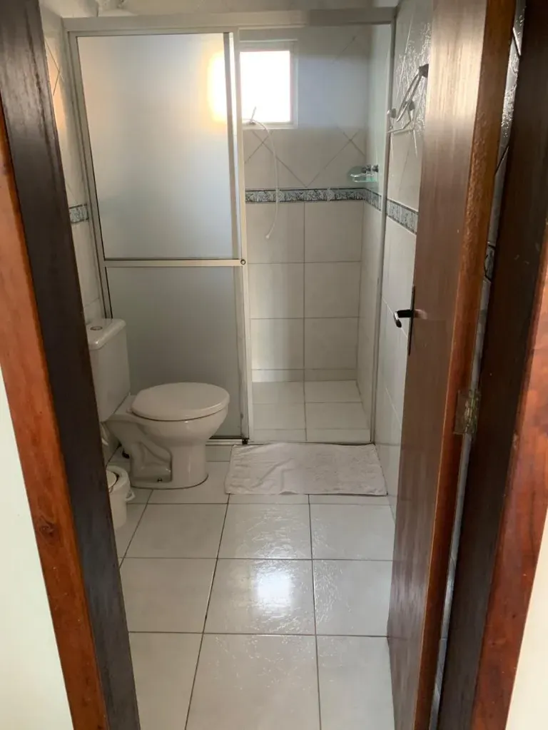 Casa com 4 dormitórios sendo 1 suíte em a 580m do mar em Morretes, Itapema/SC