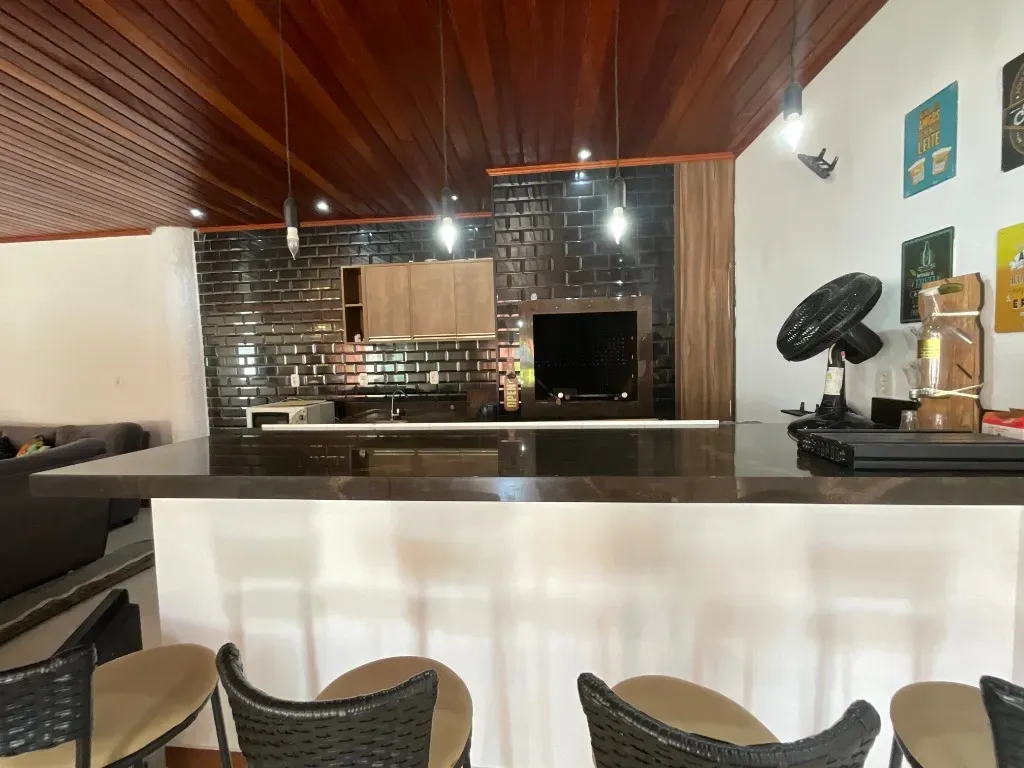 Chácara com 940m² com casa de 2 dormitórios e 3 vagas - Bairro Sertão do Trombudo/SC