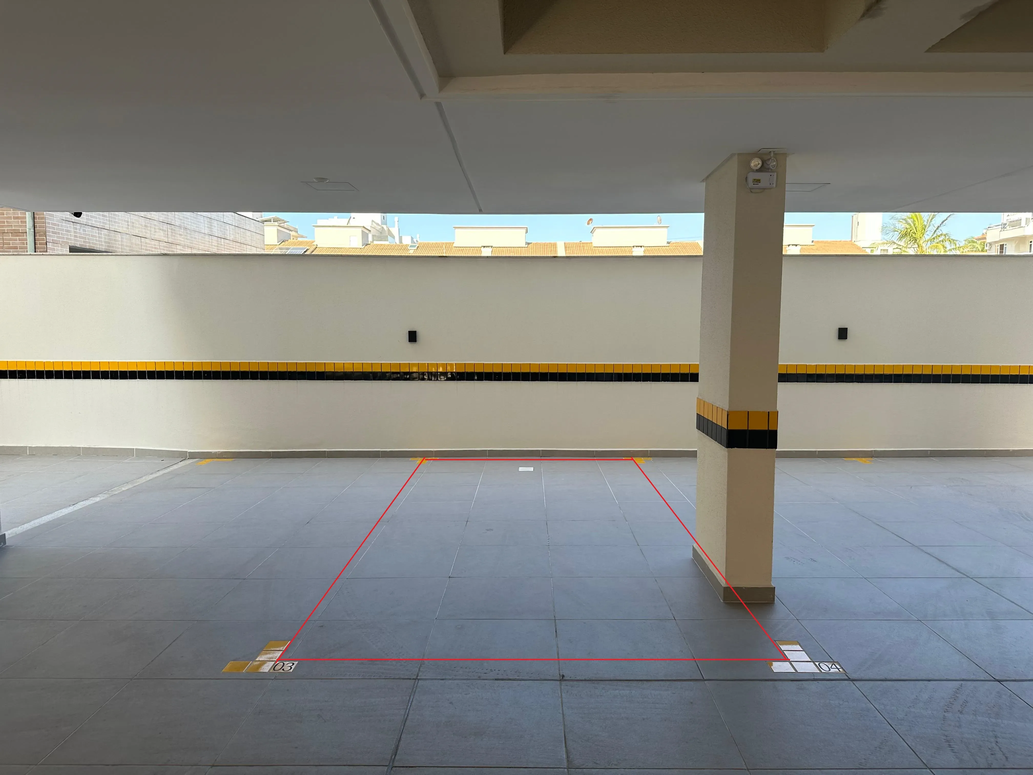 Apartamento com 2 dormitórios sendo 1 suíte e 1 vaga de garagem em Governador Celso Ramos/SC