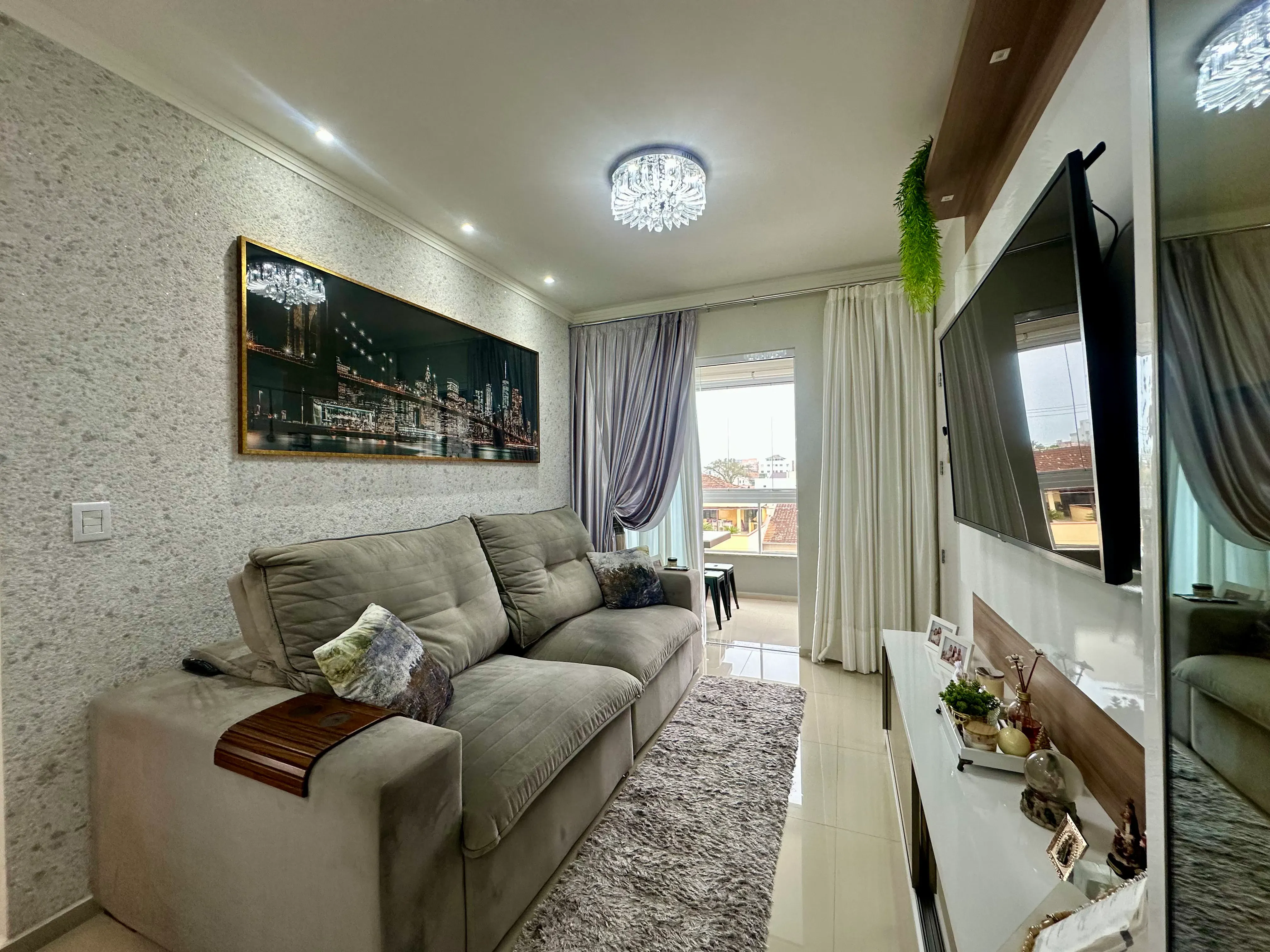 Apartamento com 2 dormitórios sendo 1 suíte e 1 vaga em Gravatá Navegantes/SC