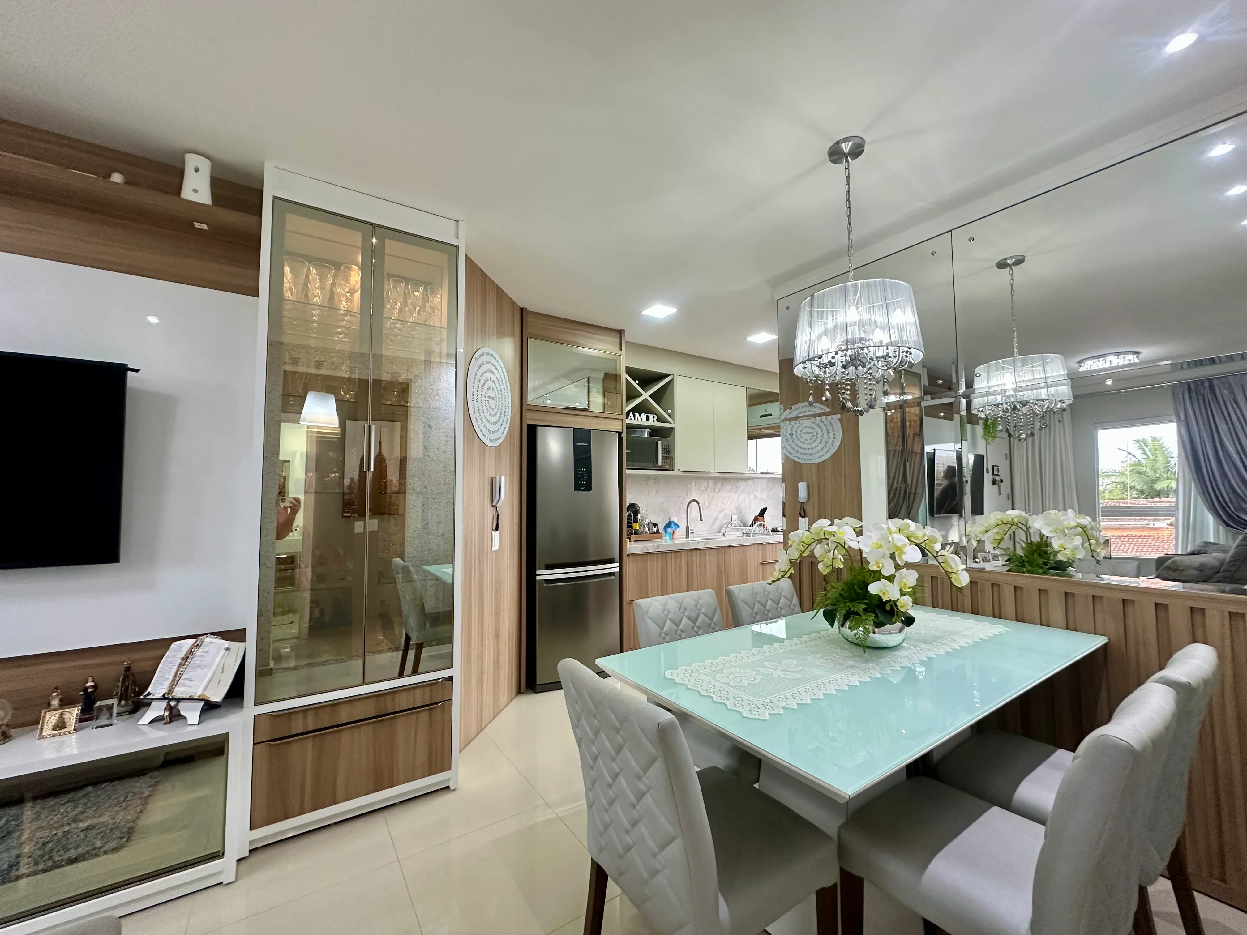 Apartamento com 2 dormitórios sendo 1 suíte e 1 vaga em Gravatá Navegantes/SC