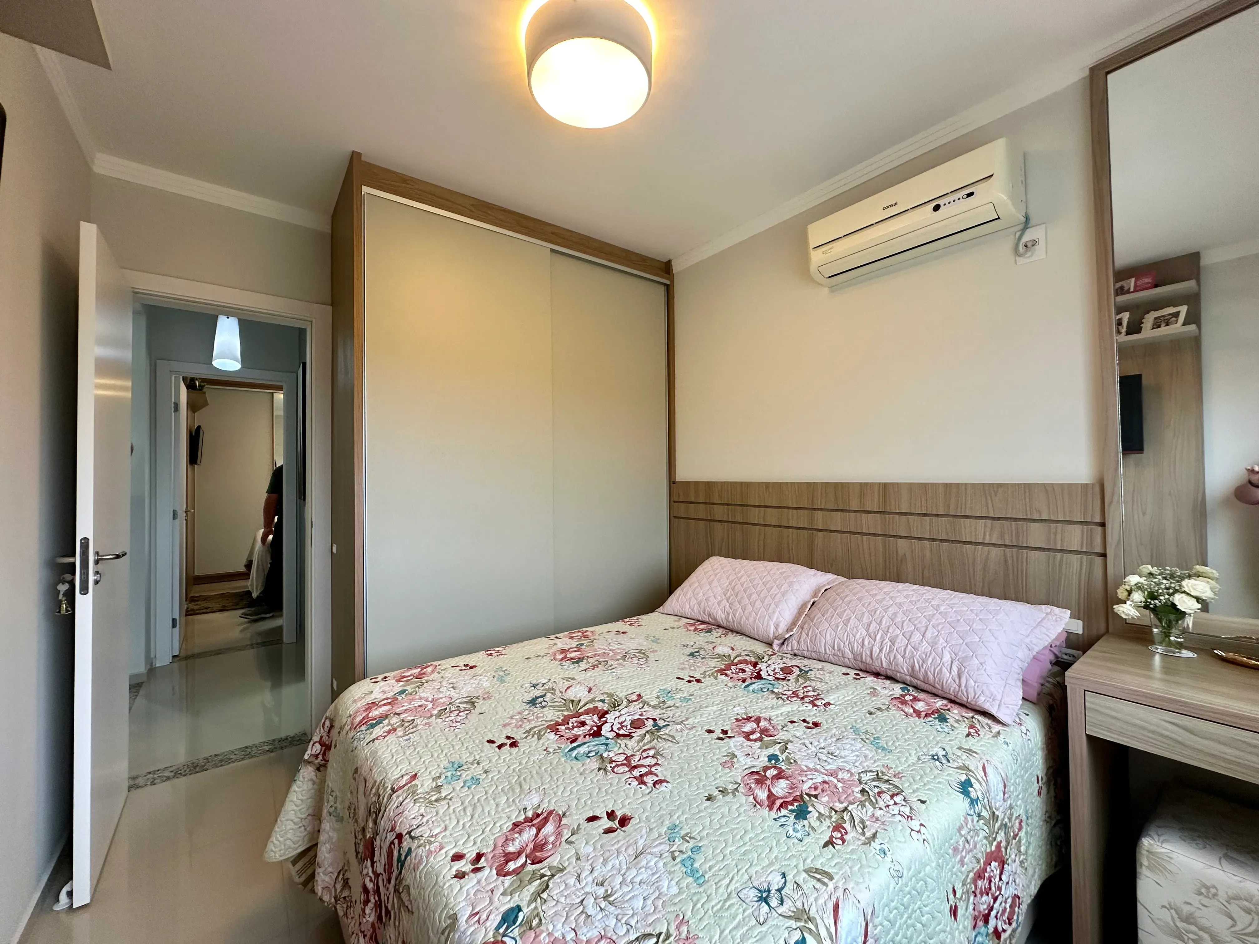 Apartamento com 2 dormitórios sendo 1 suíte e 1 vaga em Gravatá Navegantes/SC