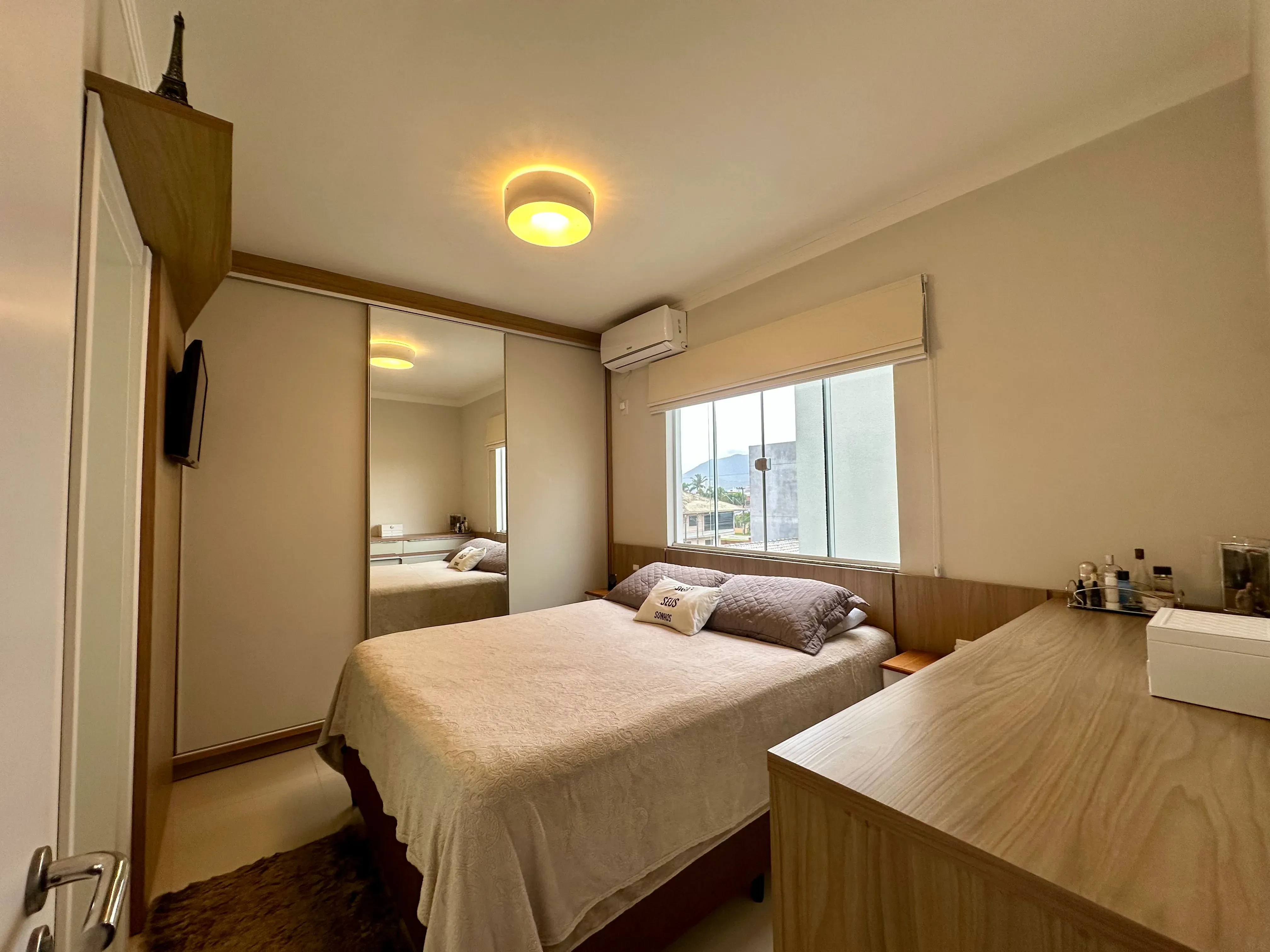 Apartamento com 2 dormitórios sendo 1 suíte e 1 vaga em Gravatá Navegantes/SC