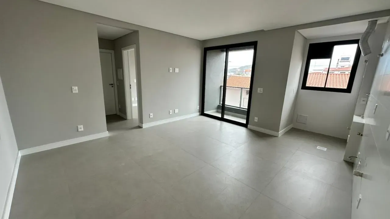 Apartamento 2 dormitórios sendo 1 suíte 1 vaga garagem - Ingleses do Rio Vermelho/SC