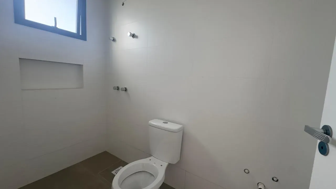 Casa com 3 suítes e 1 vaga garagem - Campeche | Florianópolis/SC