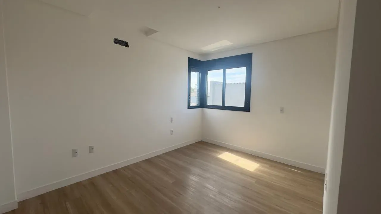 Casa com 3 suítes e 1 vaga garagem - Campeche | Florianópolis/SC