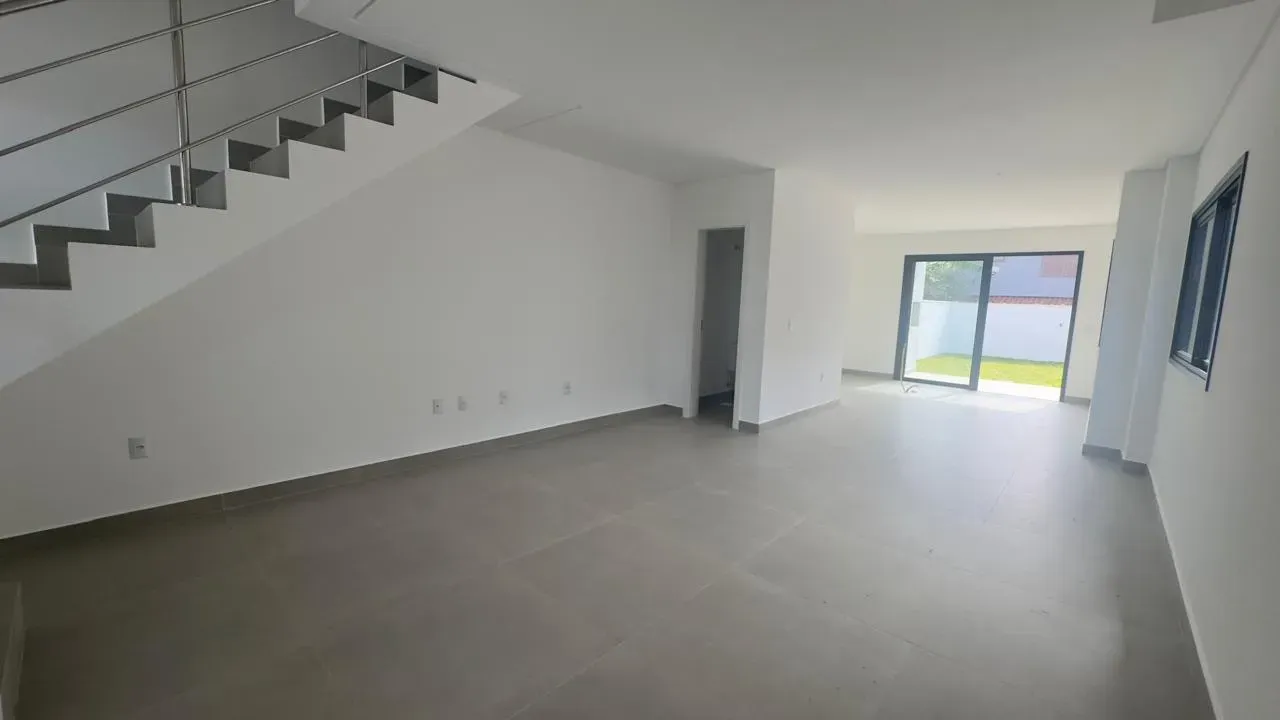 Casa com 3 suítes e 1 vaga garagem - Campeche | Florianópolis/SC