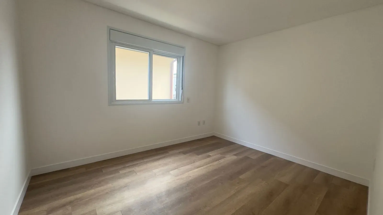 Casa com 3 dormitórios sendo 1 suíte e 2 vagas garagem - Campeche, Florianópolis/SC