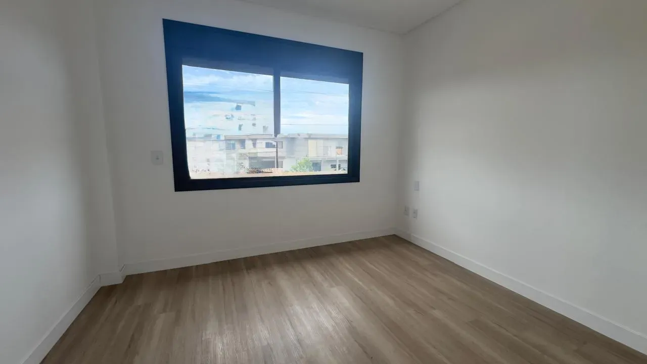 Casa com 3 dormitórios sendo 1 suíte e 2 vagas garagem - Campeche | Florianópolis/SC