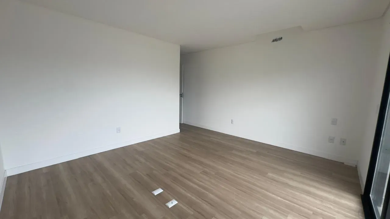 Casa com 3 dormitórios sendo 1 suíte e 2 vagas garagem - Campeche | Florianópolis/SC