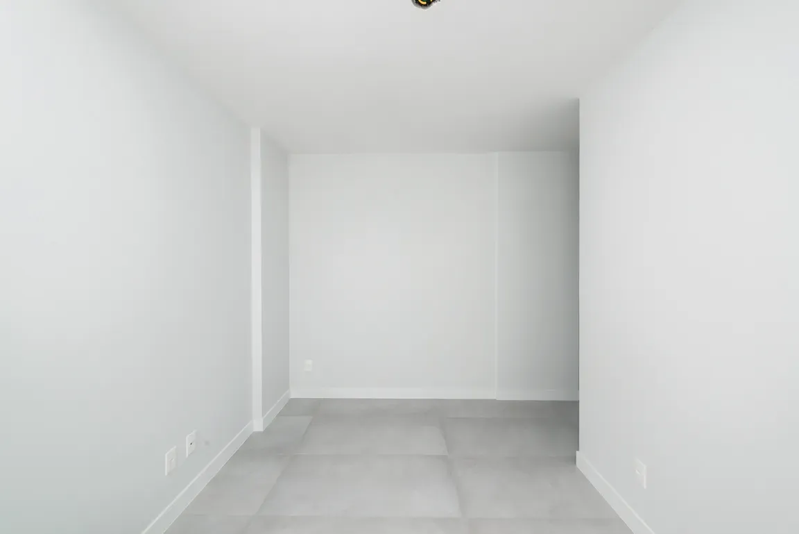 Apartamento 2 dormitórios sendo 1 suíte com 1 vaga de garagem - São Jose- SC