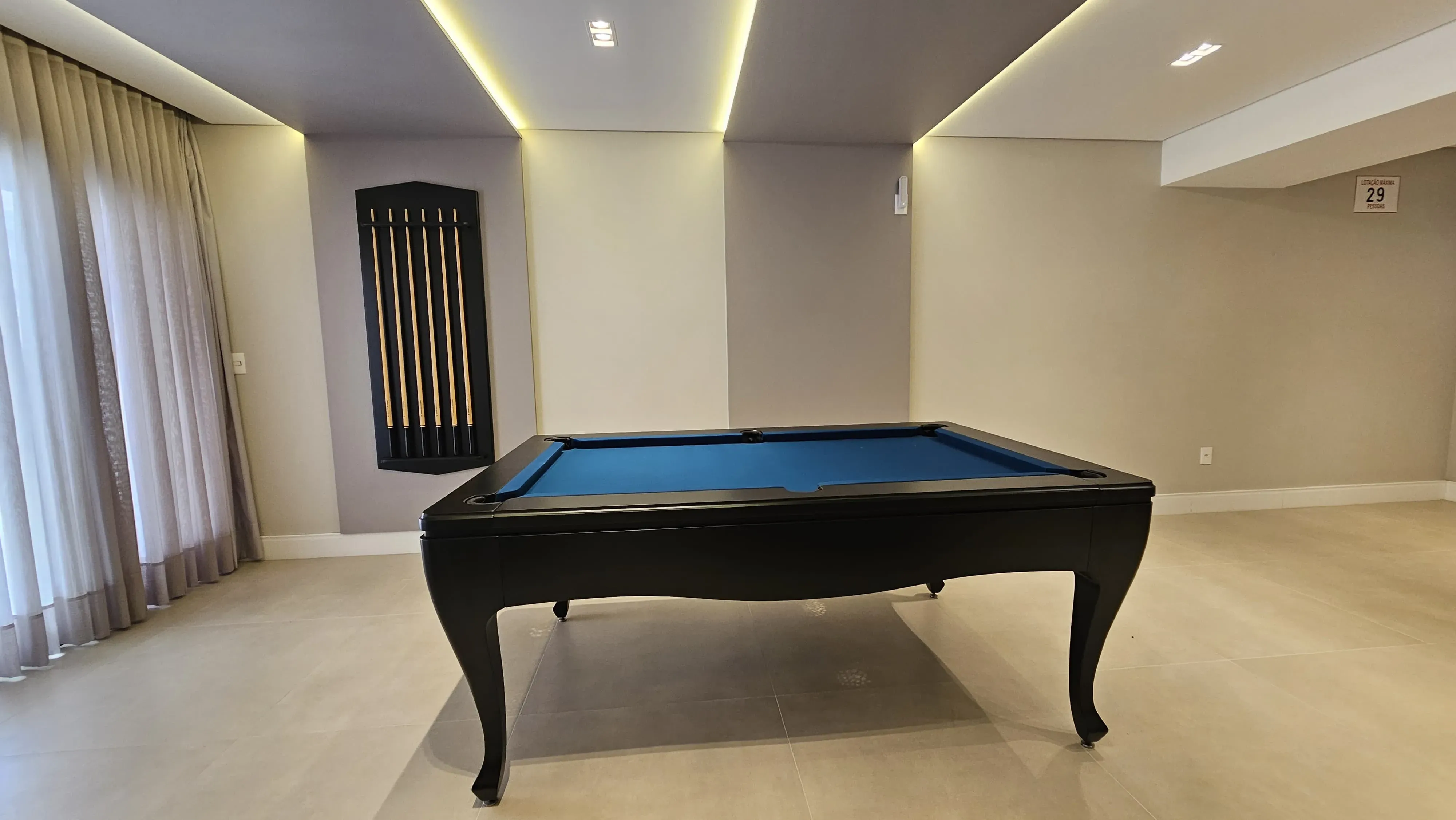 Apartamento 4 dormitórios sendo 2 suítes e 1 vaga de garagem - Floresta, São José/SC