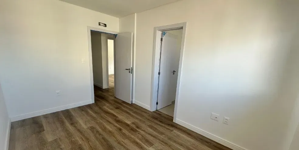 Apartamento 4 dormitórios sendo 2 suítes e 1 vaga de garagem - Floresta, São José/SC