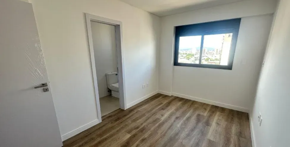 Apartamento 4 dormitórios sendo 2 suítes e 1 vaga de garagem - Floresta, São José/SC