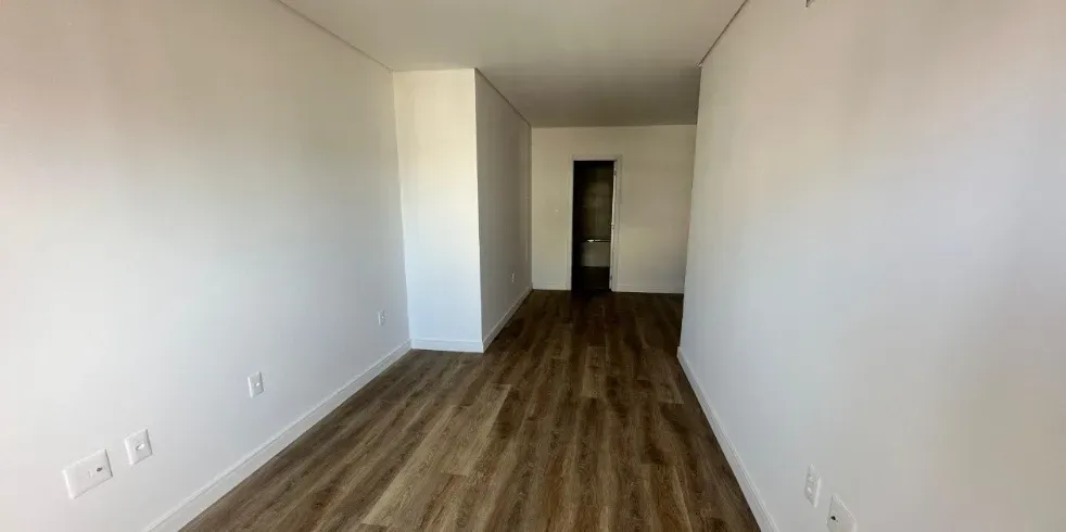 Apartamento 4 dormitórios sendo 2 suítes e 1 vaga de garagem - Floresta, São José/SC