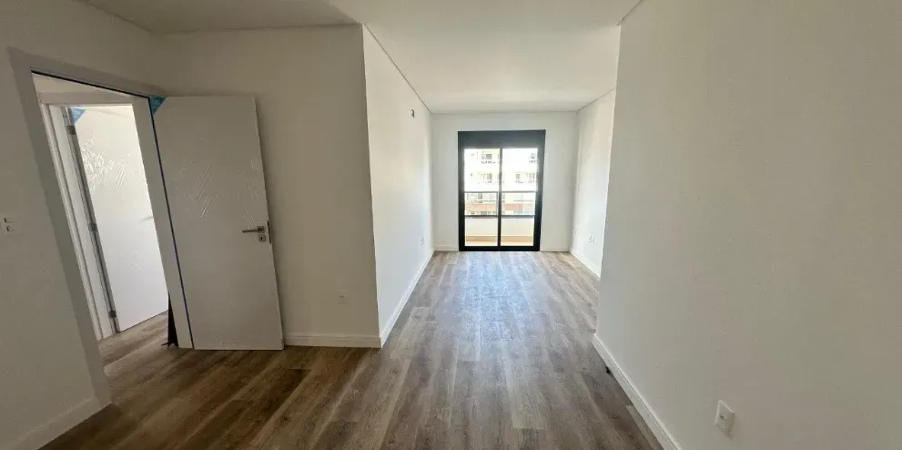 Apartamento 4 dormitórios sendo 2 suítes e 1 vaga de garagem - Floresta, São José/SC