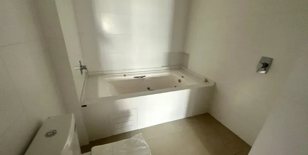Apartamento 4 dormitórios sendo 2 suítes e 1 vaga de garagem - Floresta, São José/SC