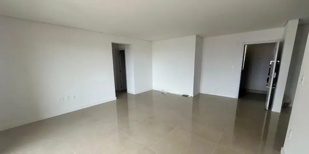 Apartamento 4 dormitórios sendo 2 suítes e 1 vaga de garagem - Floresta, São José/SC