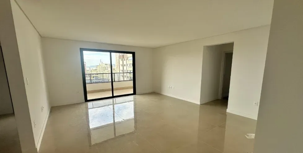 Apartamento 4 dormitórios sendo 2 suítes e 1 vaga de garagem - Floresta, São José/SC