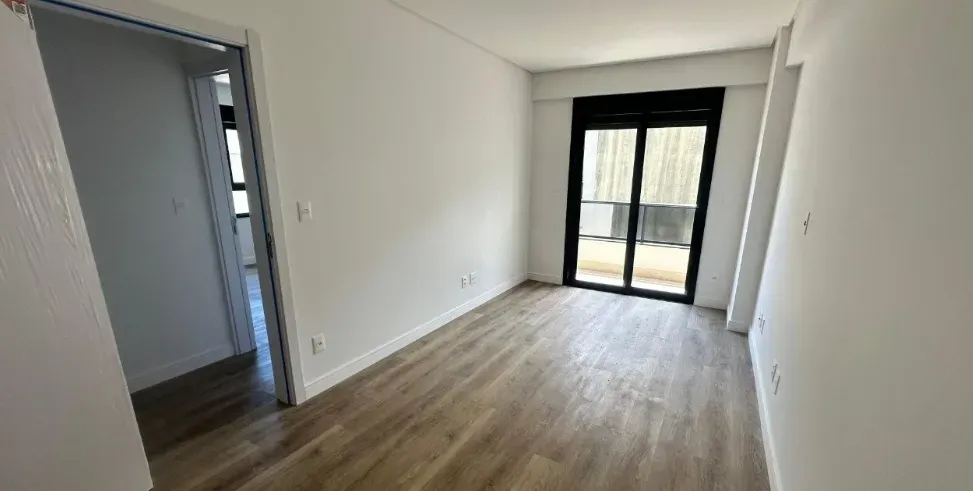 Apartamento 4 dormitórios sendo 2 suítes e 1 vaga de garagem - Floresta, São José/SC